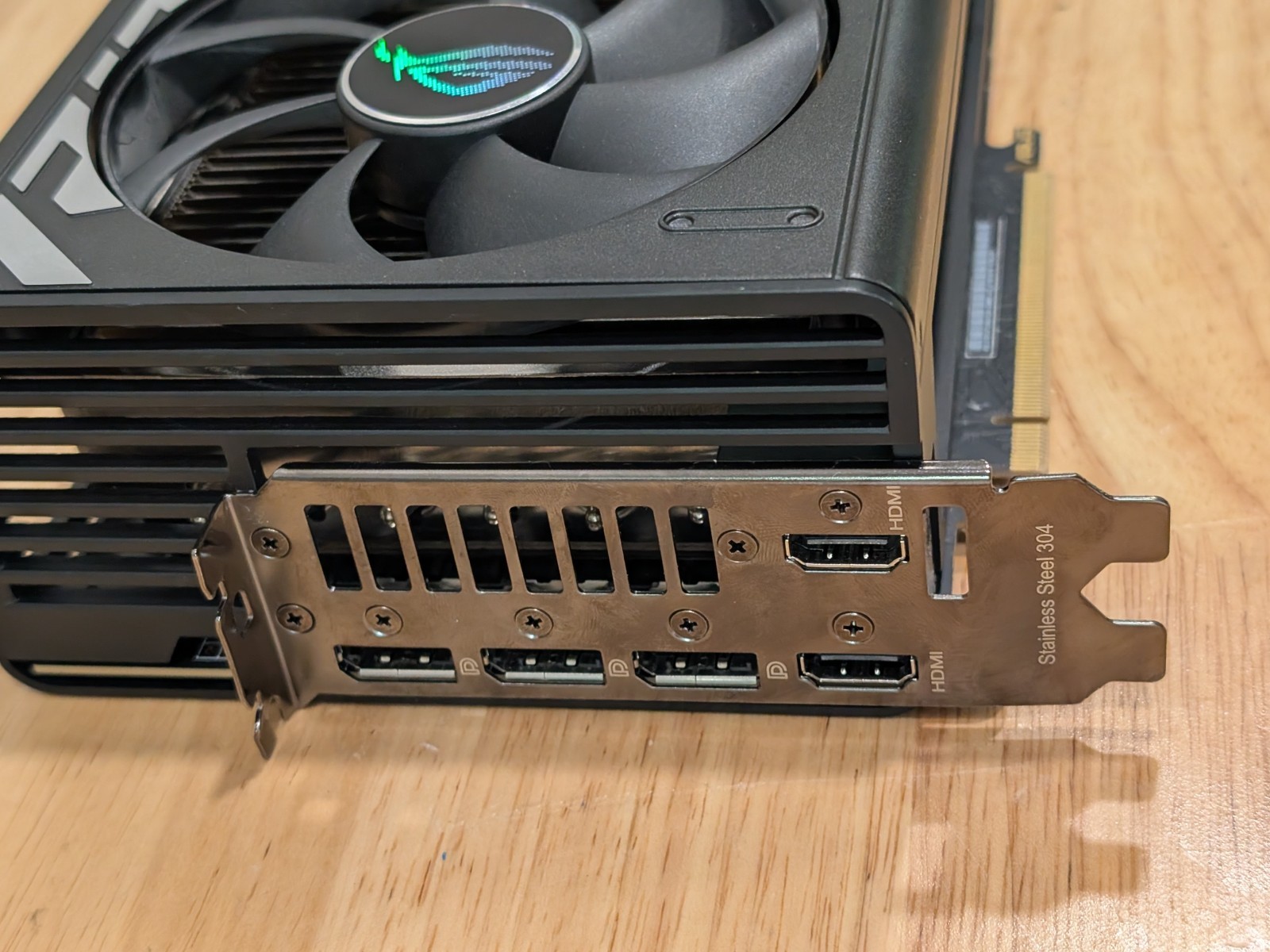 BH OFFER ASUS ROG Strix GeForc - Rtx 4090 24Gb Gddr6X ulasan dan harga